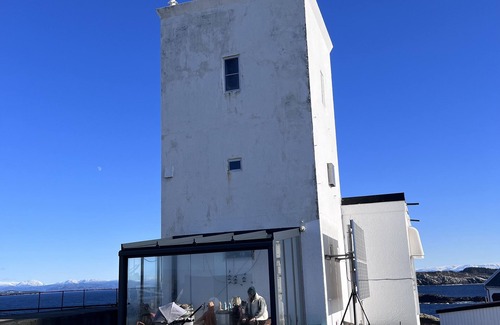 Austevoll Municipality Apartment | Amazing lighthouse in the middle of the sea! Experience wild Norwegian nature!