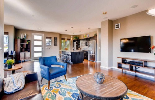 Northridge House | Amazing Location on Park with Mountain Views
