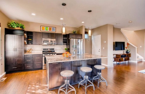 Northridge House | Amazing Location on Park with Mountain Views