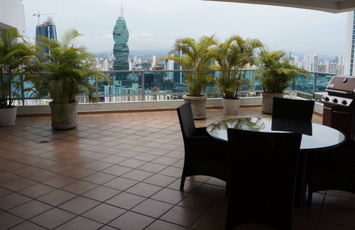 Calidonia Apartment | Amazing Location And Water Views