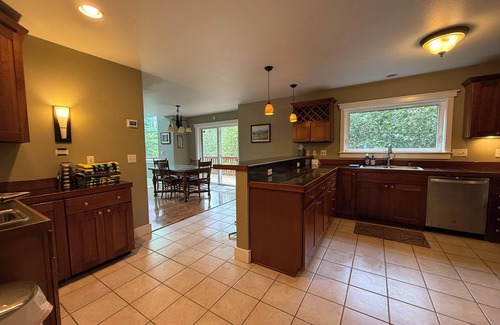 Alyeska House | Amazing location with hot tub and front row views of Mt. Alyeska