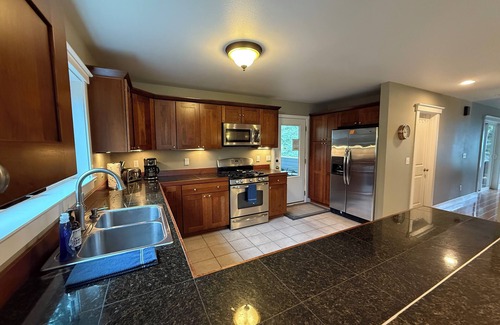 Alyeska House | Amazing location with hot tub and front row views of Mt. Alyeska
