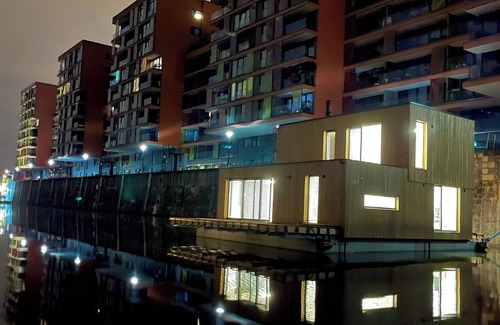 Liben Boat Rental | Amazing luxury 4-bedroom house boat in enchanting Prague - movie screen and BBQ