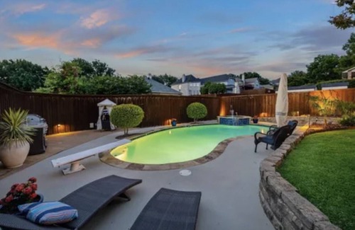 Rockwall House | Amazing Modern and Relaxing Home with Pool and HOT TUB HEATED!