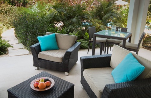 Long Bay Hills Apartment | Amazing Modern Beach Front Studio w/Pool Jacuzzi - Karana Studioo1