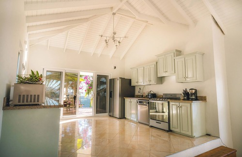 Marigot Bay Villa | Amazing mountain top home with stunning views!