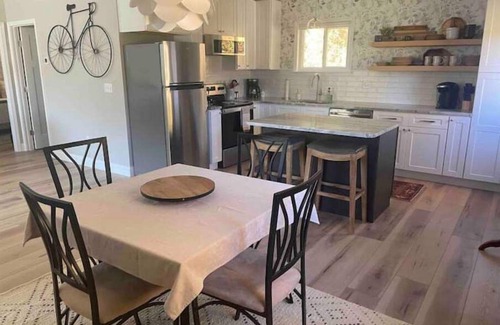 Mills River House | Amazing Mountain View- Quiet Countryside Near Hikes, Biking Trails & Breweries!