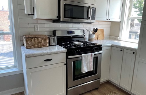 Alma Apartment | Amazing New Remodeled 2-bedroom apartment in welcoming Alma with WiFi, AC