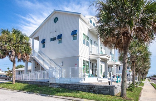 St. Augustine Beach Apartment | Amazing Ocean Views, Steps to Beach, Walk to Restaurants, Shops, and Pier! $300 in Free Tickets!