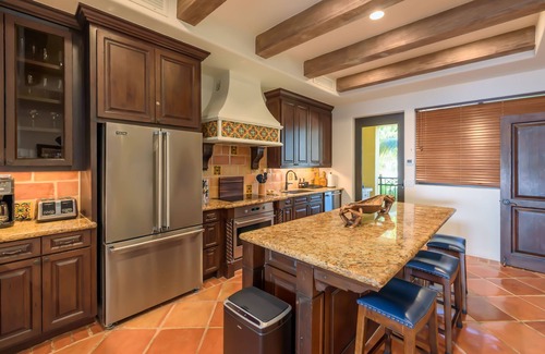 El Medano Ejidal Condo | AMAZING Ocean Views, Medano Beach, Downtown, 5-Star Hacienda Beach Club, 2BD