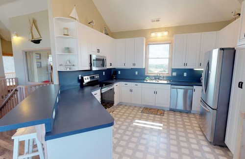 Corolla House | Amazing Ocean Views, pool table,14x28 pool, hot tub, 4x4