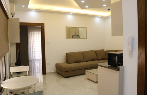Al Abdali Apartment | Amazing one Bedroom Apartment in Amman, Elwebdah 7