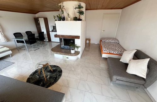 Bleiken bei Oberdiessbach Apartment | Amazing Overlooking the Swiss Alps