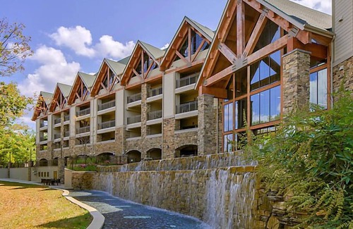 Big Cedars Resort | Amazing Paradise Point Resort in Hollister!