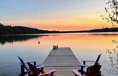 Northern Ontario Cabin | Amazing Private Lakefront Cabin on Lake of the Woods Boat Access