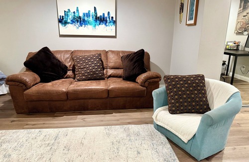 North Redondo House | Amazing Private Suite with Private Entrance - 2 miles to beach