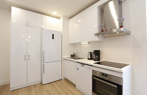 Kartal Apartment | Amazing Residence Flat with Superb View in Kartal