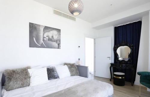 Kartal Apartment | Amazing Residence Flat with Superb View in Kartal