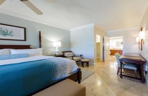 South Side Resort | Amazing Ritz Carlton Residence-2-Bdrm; Full Kitchen & Beautiful Ocean View