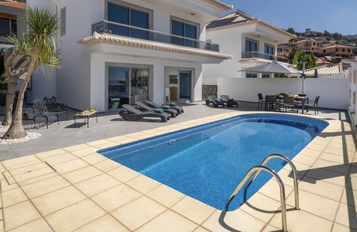 Monte Villa | Amazing sea views over Funchal | Atlantic Sunset