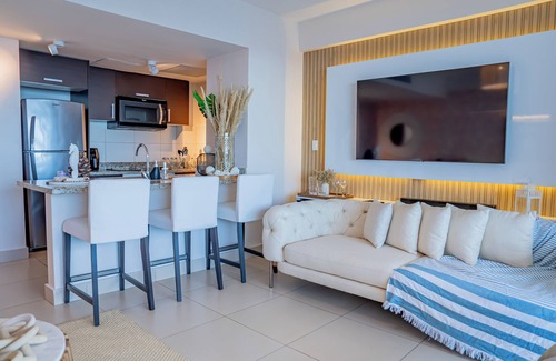 Juan Dolio - El Pueblo Apartment | Amazing & Solemn Ocean & Beach Front Apartment in Juan Dolio with a Huge Balcony
