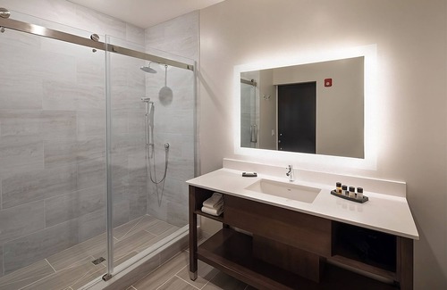 Winters Hotel | Amazing Stay! 4 Modern Units, Free Parking, Minutes from Lake Berryesa!