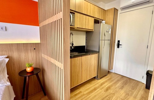 Matriz Apartment | Amazing studio in Elysia, complete with parking space and air conditioning.
