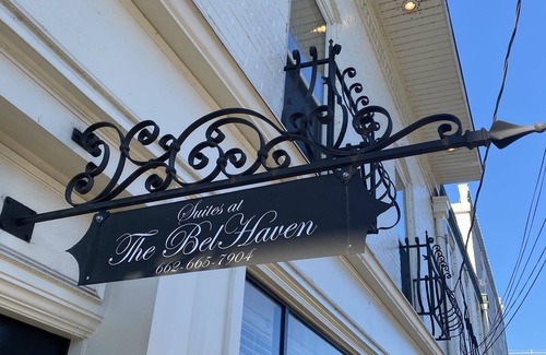 Corinth Apartment | Amazing Suite nestled in downtown Corinth