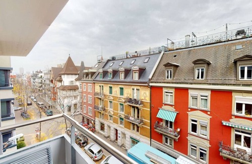 Sihlfeld Apartment | Amazing/sunny 2BR flat in the city center (West 6)