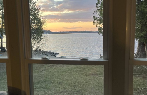 Orono Cottage | Amazing Sunset Cottage on Pushaw Lake in Maine
