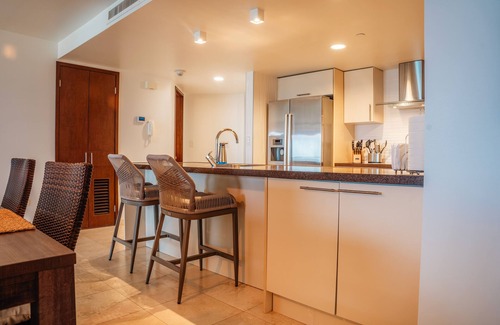 Oranjestad-West Apartment | AMAZING TOP FLOOR OCEAN VIEW CONDO