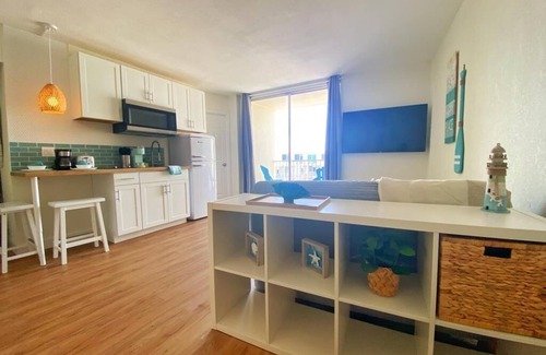 Ocean Dunes Apartment | Amazing Top Floor Ocean View King Bed in Daytona!