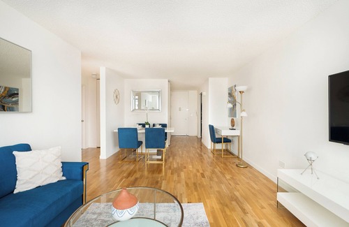 East Harlem Apartment | Amazing UES 1 Bed w/Gym, Pool, River Views #6181