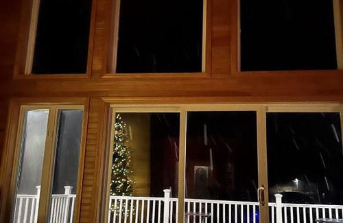 Climax Springs House | Amazing Vacation Home on the 56 MM, Dock, Water Toys, Fire Pit, 5 bedrooms/5 baths