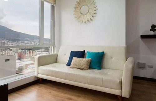 La Floresta Apartment | Amazing View A Volcano Pichincha AND Balcony 11
