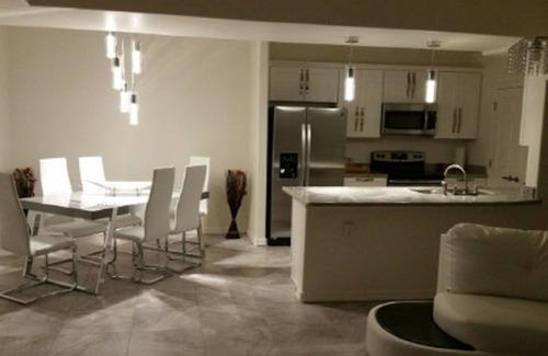 East Mesa Condo | Amazing view Facing the Superstitions Mountains of Arizona 2 pools 2 balcony🌵