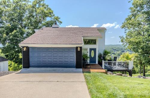 Kaiser House | Amazing Views, 3 Patios, Game Room, Modern Update