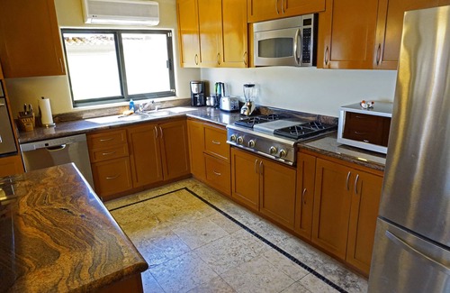 Pedregal Villa | Amazing Views, 4 Bedrooms, Close Walk to Downtown Cabo