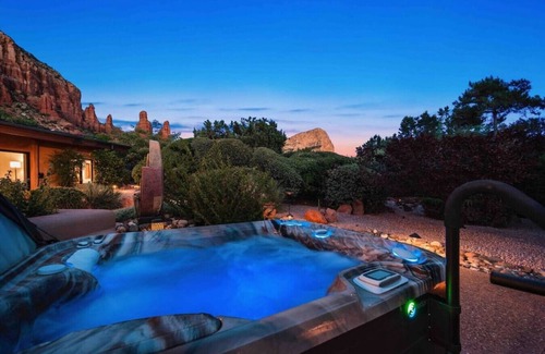 Sedona House | Amazing views/heated pool/hot tub/EV charger