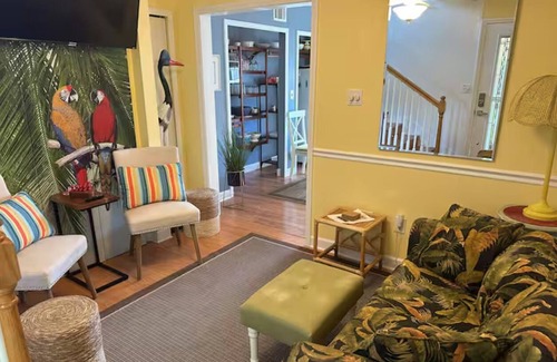 Bayview Apartment | Amazing views of Boca Ciega Bay from the Boca Marina!