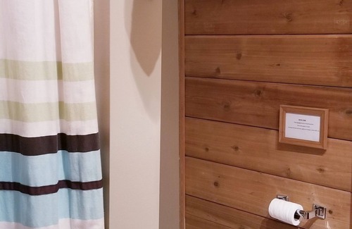 Manson Cabin | Amazing views of Lake Chelan! Unique "Treehouse" cabin with 2 bedrooms & 1 bath