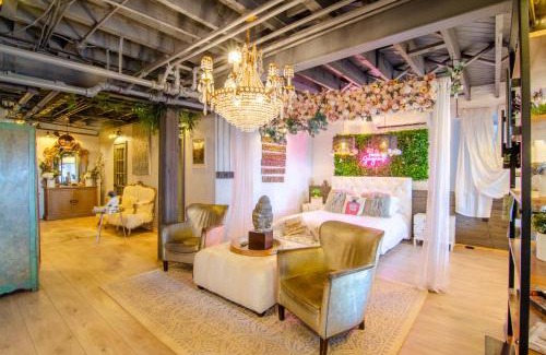 Weehawken Apartment | Amazing views of NYC and Patio 10 mins from NYC