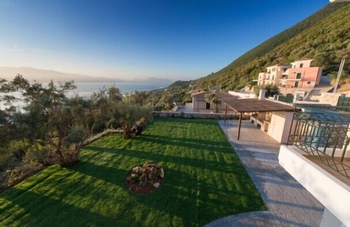 Spanokhorion Villa | Amazing Villa in Lefkada
