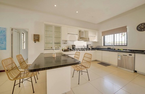 Grand-Baie Villa | Amazing villa with a studio close to the beach