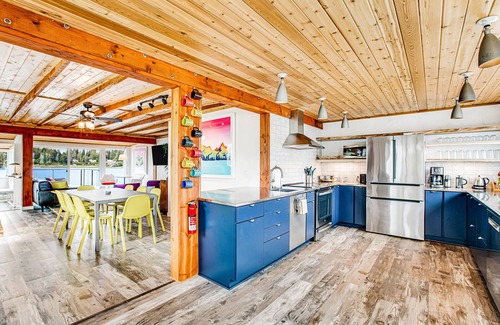 Rollingbay House | Amazing waterfront home with 360-degree views, chef’s kitchen, game room, patio
