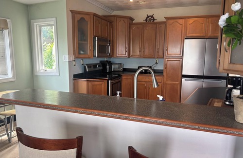 Bristol House | Amazing Waterfront location with incredible views and Beach !