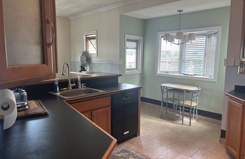 Bristol House | Amazing Waterfront location with incredible views and Beach !
