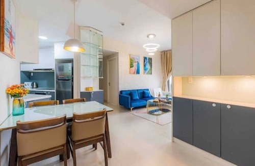 District 9 Condo | AmbiHOME - Masteri Thao Dien T5 view pool and city