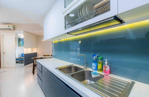District 9 Condo | AmbiHOME - Masteri Thao Dien T5 view pool and city