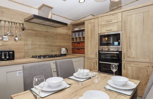 Bradninch Cottage | AMBLESIDE, pet friendly, with a garden in Cullompton